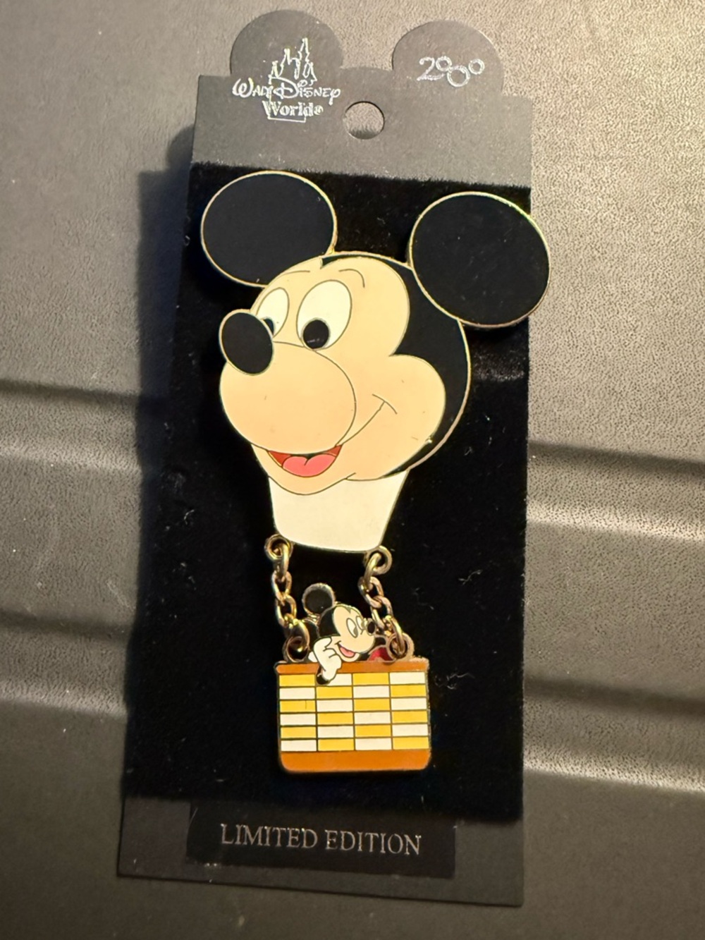 Disney Mickey Mouse Hot Air Balloon Dangle Pin - Vintage Limited Edition